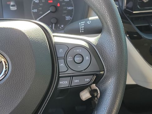 Certified 2025 Toyota Corolla LE image 23