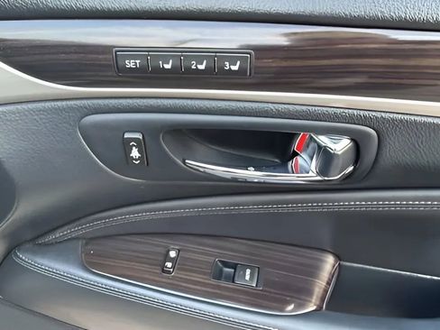 Used 2014 Lexus LS 460 L w/ Ultra Luxury Package image 20