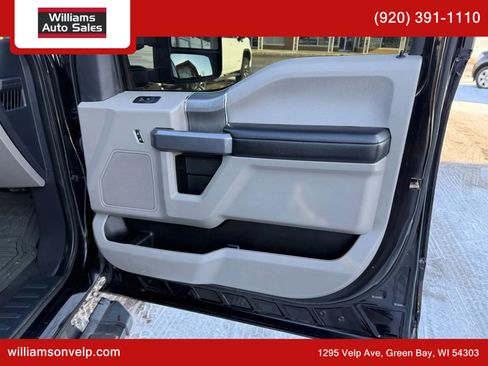 Used 2022 Ford F350 XLT w/ Black Appearance Package image 15