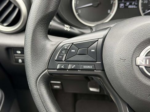 Used 2025 Nissan Versa S w/ Trunk Package FWD image 8