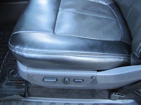 Used 2015 Ford F250 Lariat w/ Lariat Ultimate Package image 22