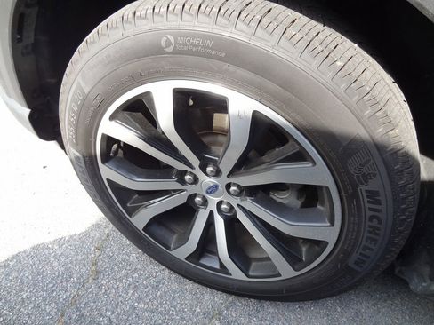 Used 2025 Ford Explorer ST-Line image 14