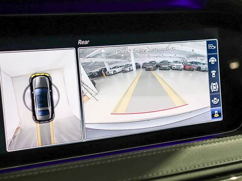 Used 2018 Mercedes-Benz S 560 Sedan image 24
