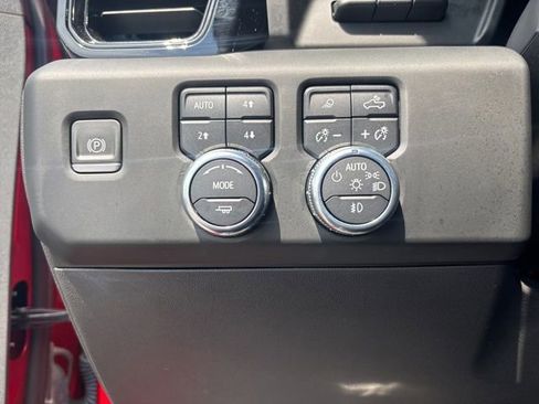 Used 2022 GMC Sierra 1500 AT4 w/ AT4 Premium Package AWD/4WD image 31