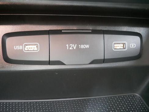 Certified 2022 Hyundai Tucson SEL w/ Winter Package AWD/4WD image 23