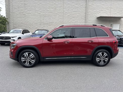 New 2025 Mercedes-Benz GLB 250 image 6