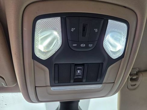 Used 2020 RAM 1500 Big Horn AWD/4WD image 10
