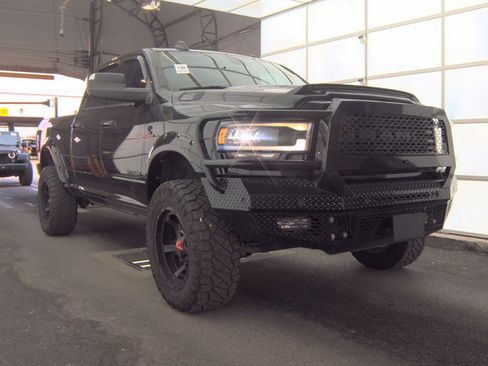 Used 2021 RAM 2500 Laramie w/ Night Edition AWD/4WD image 5