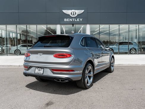 Certified 2023 Bentley Bentayga AWD/4WD image 3