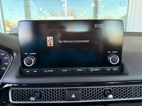 Used 2024 Honda Civic EX-L image 19