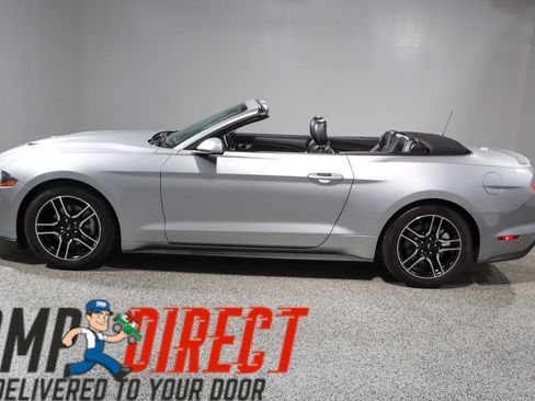 Used 2022 Ford Mustang Premium RWD image 10