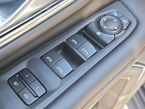 Used 2021 Chevrolet Tahoe RST image 21