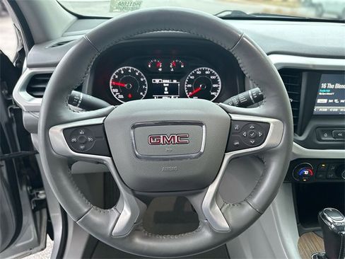 Used 2019 GMC Acadia SLE image 15