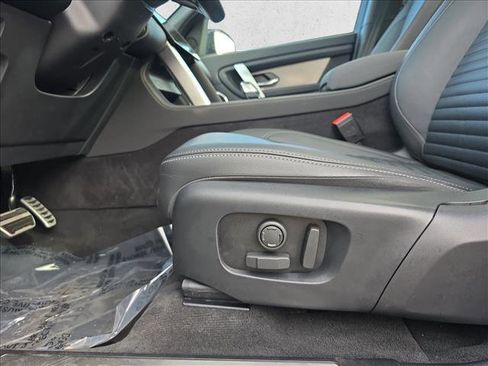 Used 2024 Land Rover Discovery Sport Dynamic SE image 27