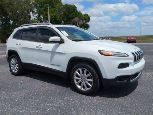 Used 2016 Jeep Cherokee Limited AWD/4WD image 2