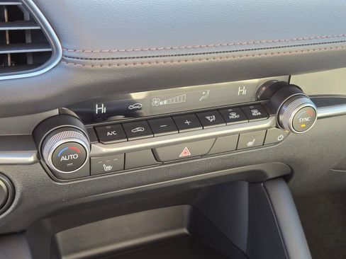 New 2026 MAZDA MAZDA3 2.5 S Preferred image 28