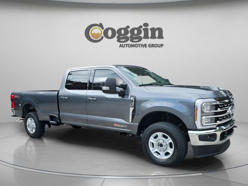 New 2026 Ford F250 XLT w/ XLT Premium Package image 8