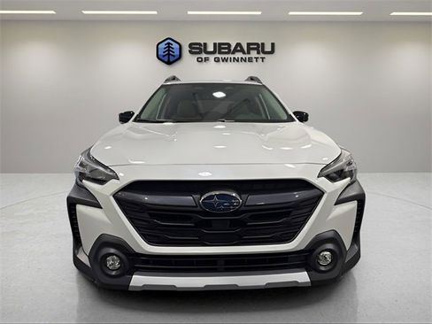 Used 2025 Subaru Outback Limited image 8