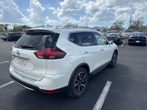 Used 2018 Nissan Rogue SL w/ Premium Package image 7