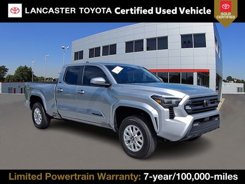 Certified 2025 Toyota Tacoma SR5 AWD/4WD image 1