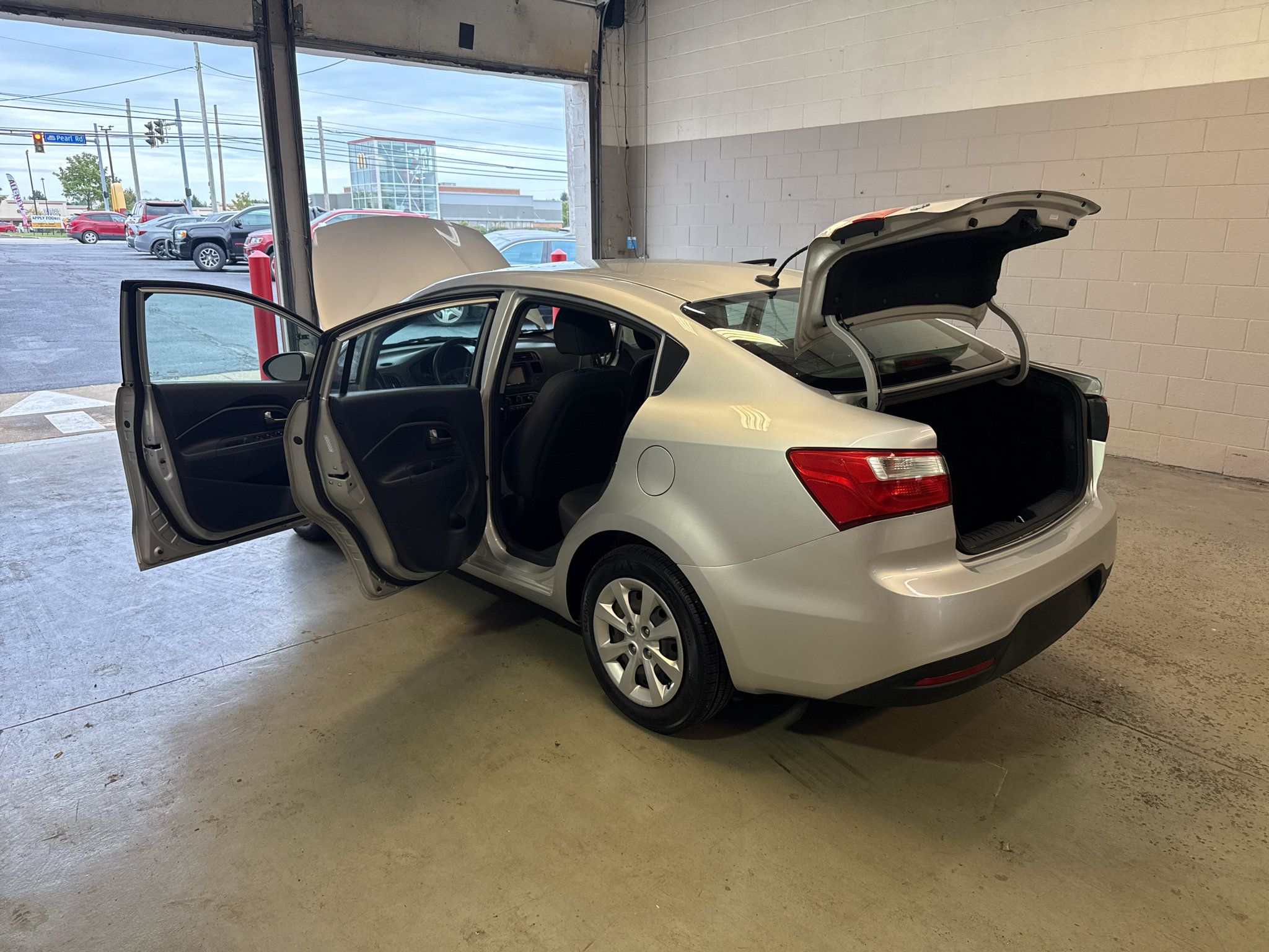 Used 2013 Kia Rio LX w/ PWR Pkg FWD image 12
