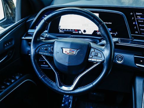 Used 2022 Cadillac Escalade ESV Sport image 13