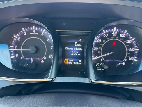 Used 2017 Toyota Avalon XLE Premium w/ All Weather Liner Package FWD image 36