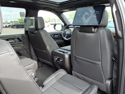 New 2026 GMC Yukon XL Denali w/ Denali Reserve Package AWD/4WD image 23