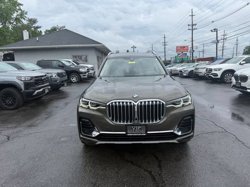Used 2022 BMW X7 xDrive40i w/ Premium Package AWD/4WD image 2