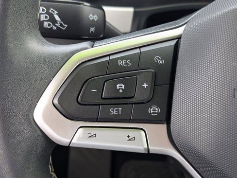 Used 2022 Volkswagen Atlas SE FWD image 24