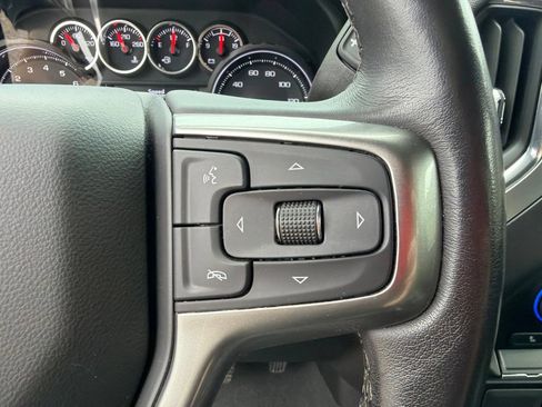 Used 2021 Chevrolet Silverado 1500 LT AWD/4WD image 28
