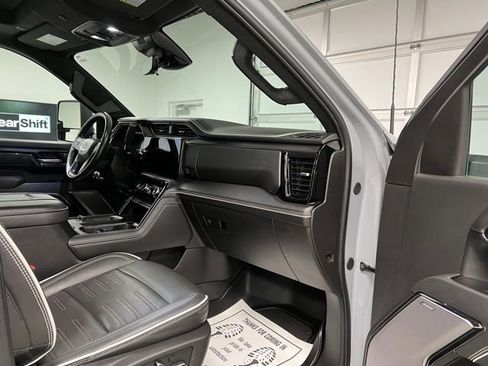 Used 2024 GMC Sierra 2500 AT4X AWD/4WD image 57