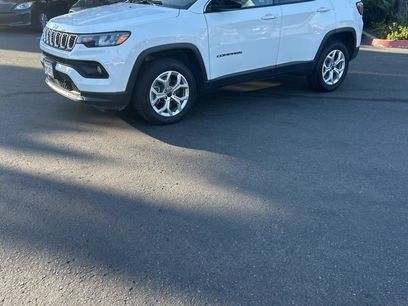 Used 2025 Jeep Compass Latitude w/ Sun & Sound Group