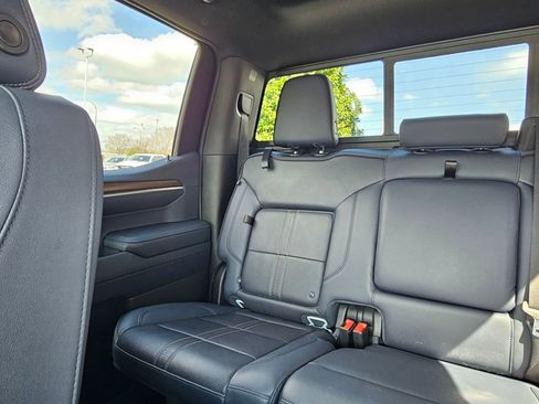 Used 2022 Chevrolet Silverado 1500 High Country w/ High Country Premium Package image 24