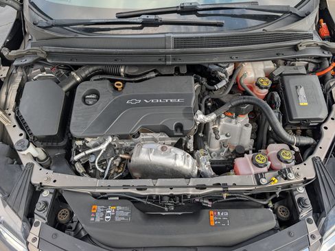 Used 2017 Chevrolet Volt LT w/ Comfort Package image 24