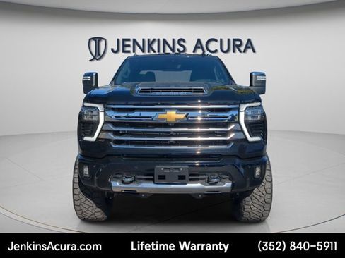 Used 2024 Chevrolet Silverado 3500 High Country image 3