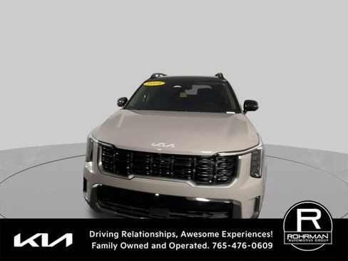Used 2024 Kia Sorento SX AWD/4WD image 3