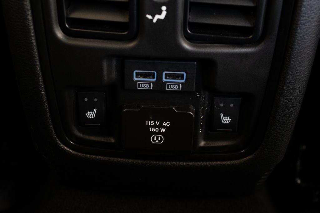 Used 2022 Dodge Durango R/T RWD image 26