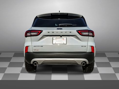 Used 2025 Ford Escape Active image 5