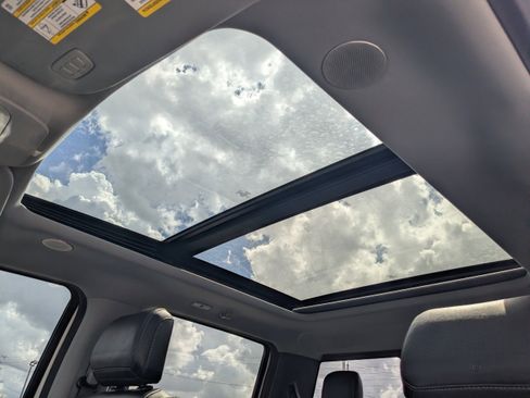 Used 2023 Ford F150 Lariat w/ Equipment Group 502A High image 21