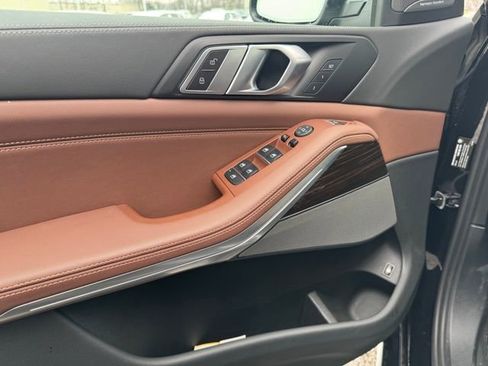 Certified 2024 BMW X5 xDrive50e w/ Premium Package image 14