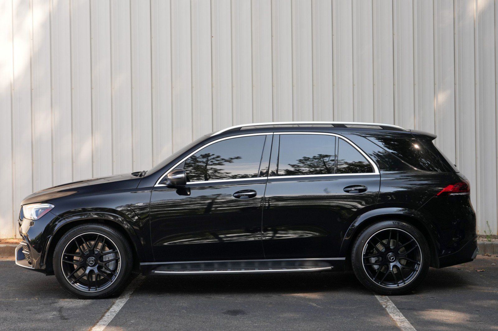 Used 2023 Mercedes-Benz GLE 53 AMG 4MATIC w/ Exterior Lighting Package image 57