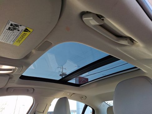 Used 2024 Volvo S60 B5 Plus image 14