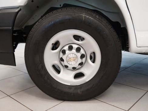 New 2026 Chevrolet Express 2500 RWD image 14