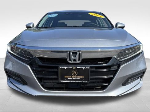 Used 2018 Honda Accord Touring image 8