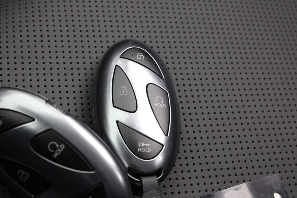 Used 2026 Hyundai Santa Fe SEL FWD image 32