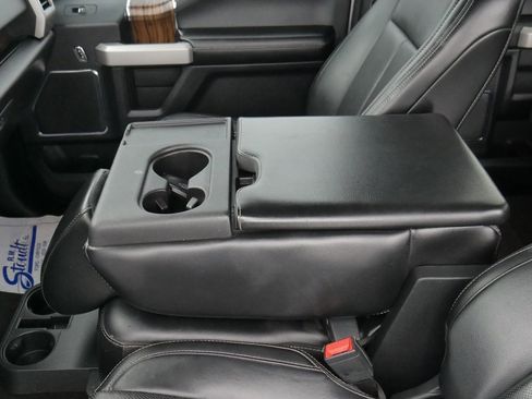 Used 2018 Ford F150 Lariat image 26