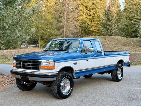 Used 1994 Ford F250 XLT image 9