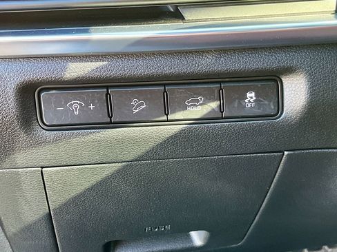 Used 2025 Kia Telluride SX Prestige AWD/4WD image 10