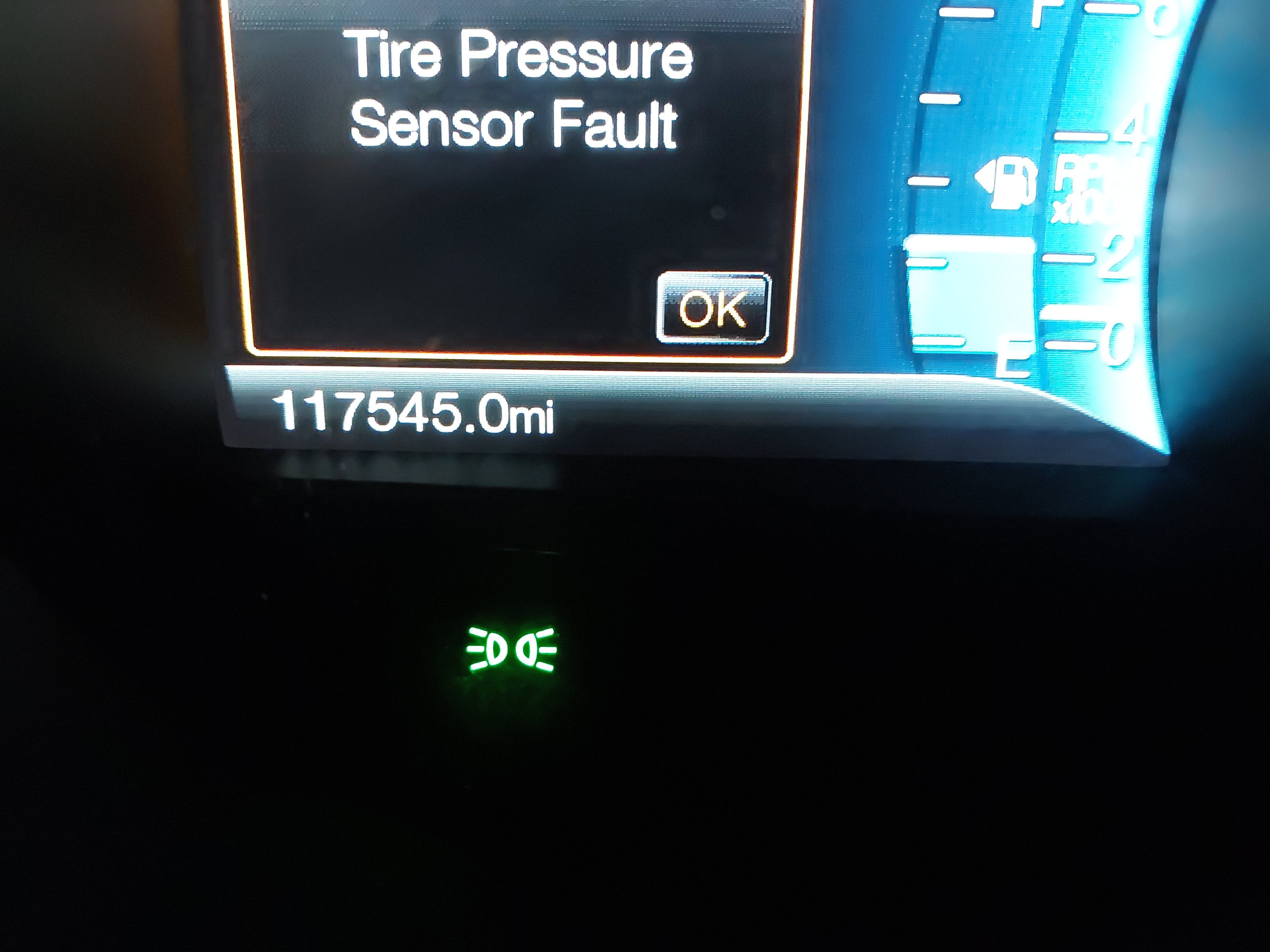 Used 2018 Ford Edge SEL w/ Equipment Group 201A FWD image 20
